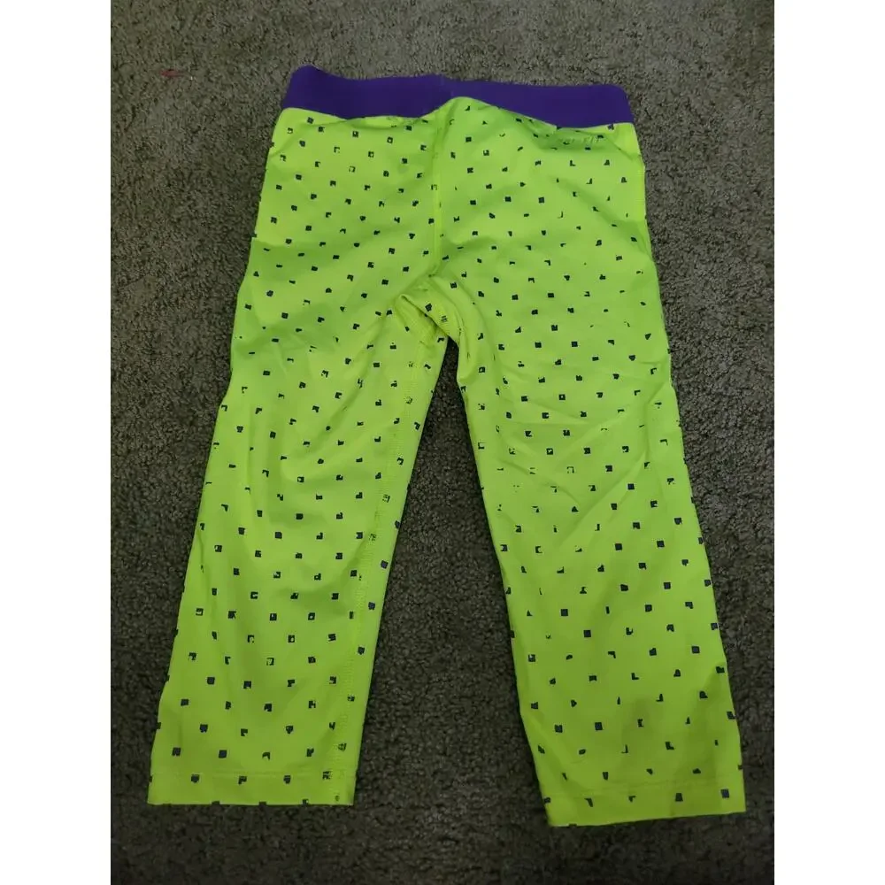 NIKE GIRL'S PRINTED PRO CAPRI SHORTS BRIGHT GREEN KID Small